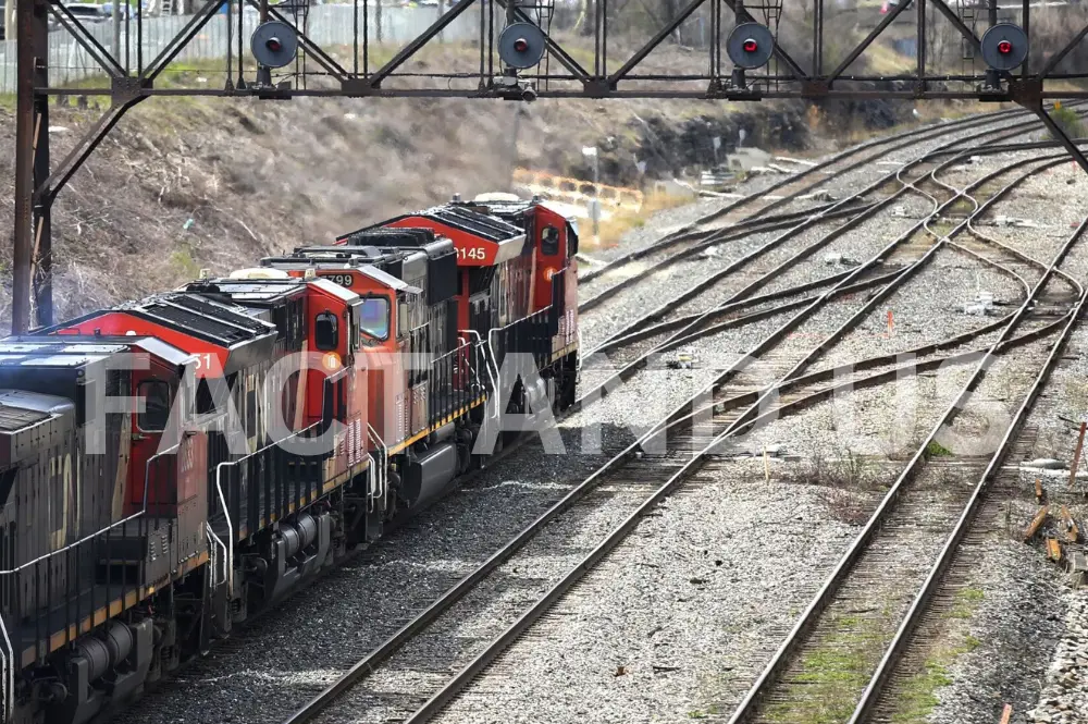 Canadian Rail Workers